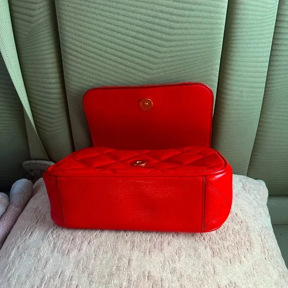 Tory Burch Red Quilted Leather Mini Handbag - Picture 7 of 8